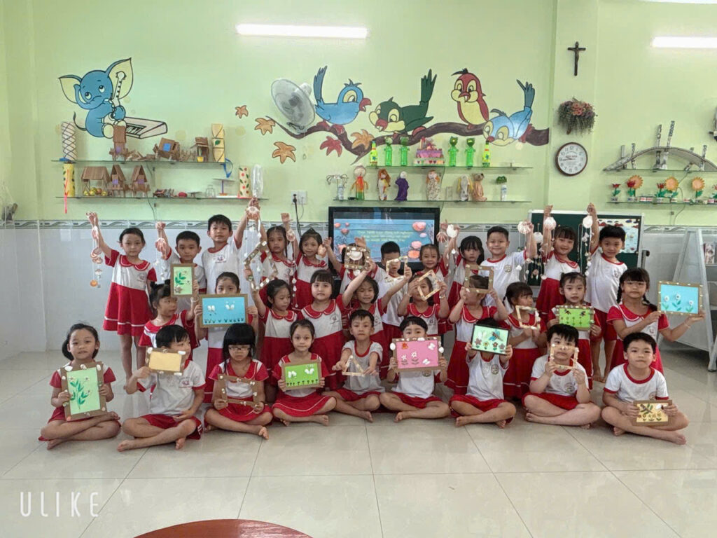 Hoạt động trải nghiệm thực hành: Làng nghề Mỹ nghệ – Trẻ 5-6 tuổi